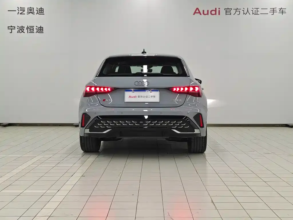Audi A3 2024 из CN, фото 10