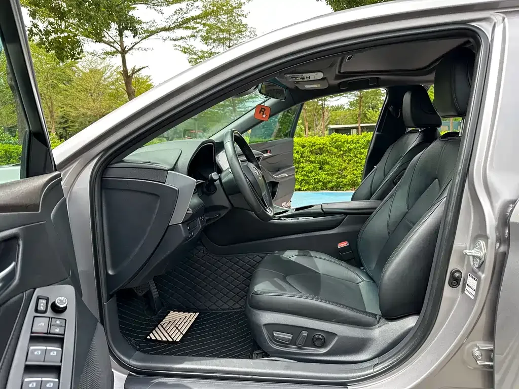 Toyota Avalon 2023 из CN, фото 9