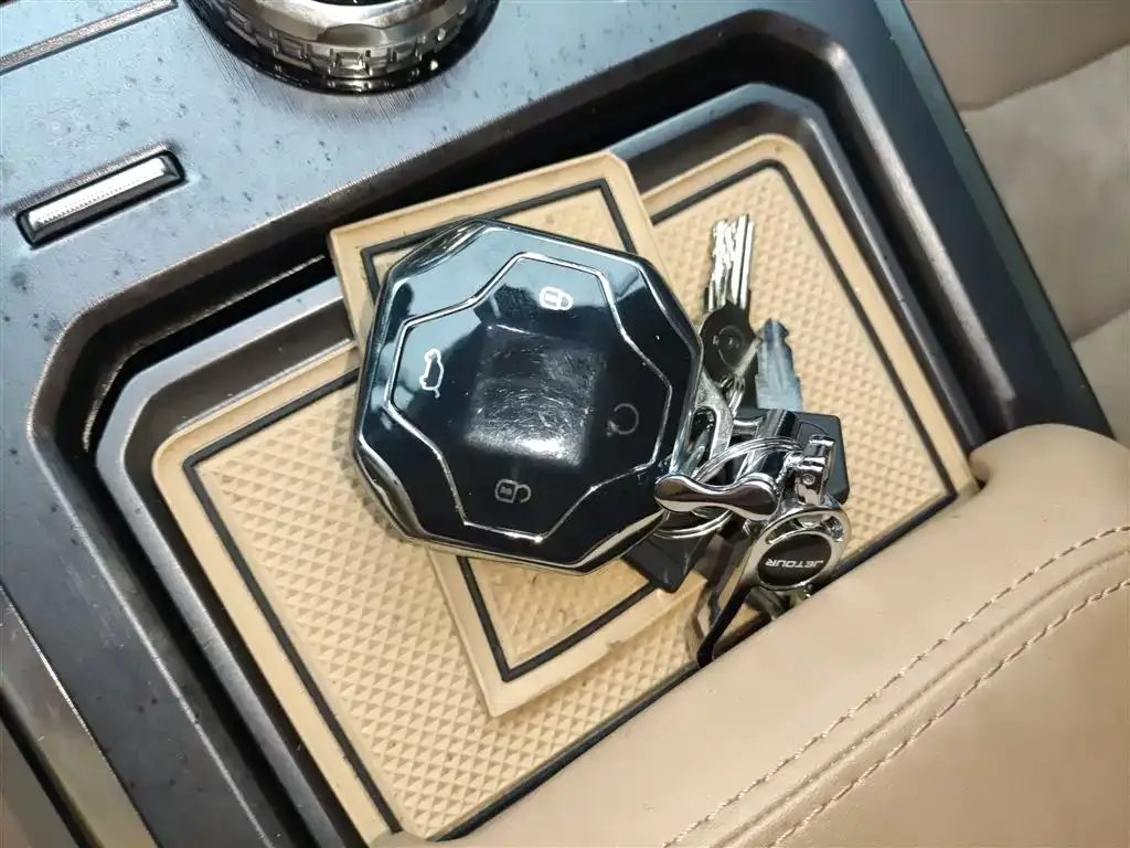 Jetour Traveller 2023 из CN, фото 6