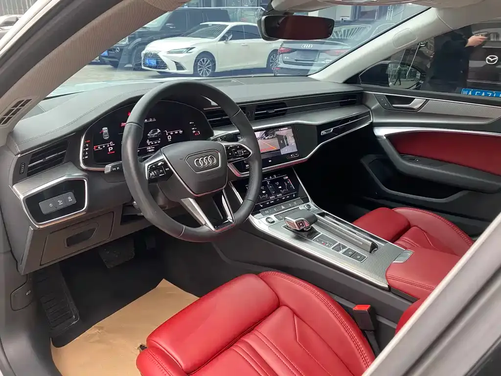 Audi A7 2022 из CN, фото 3