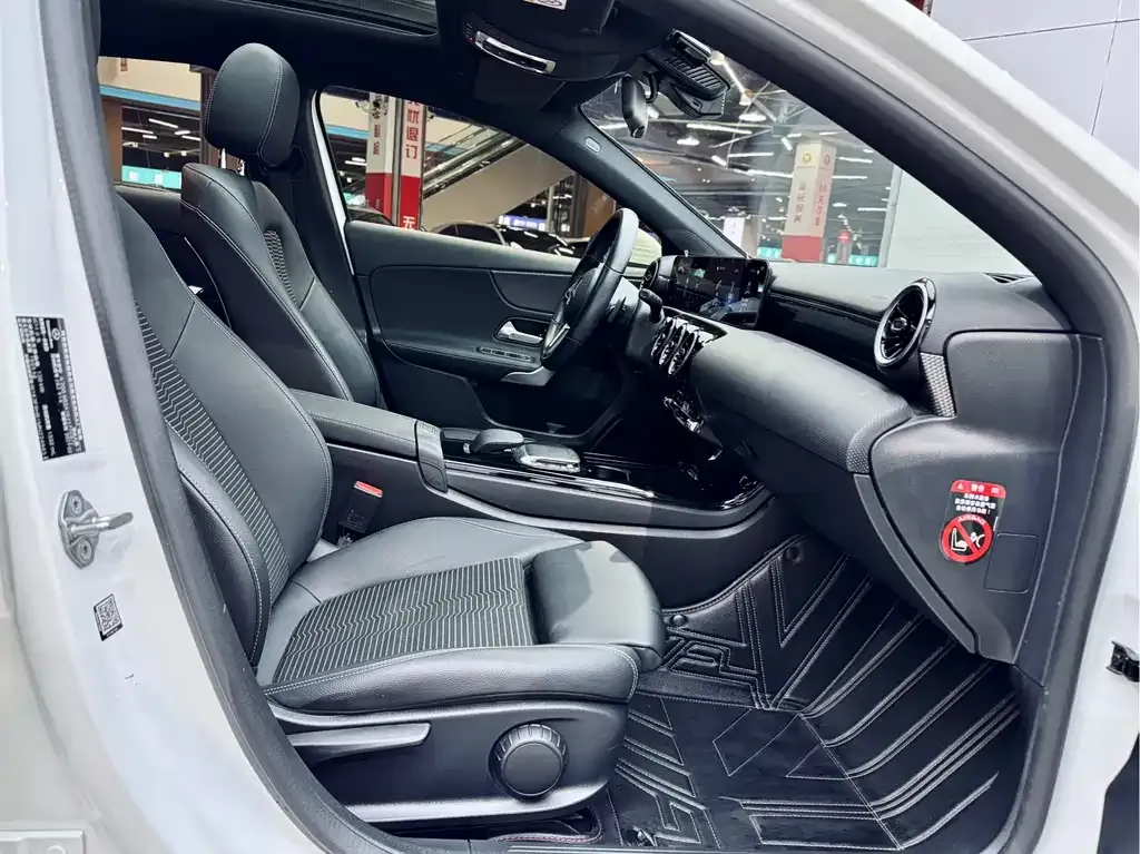 Mercedes-Benz A-Class (Import) 2021 из CN, фото 9