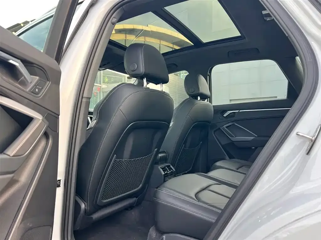 Audi Q3 2024 из CN, фото 4