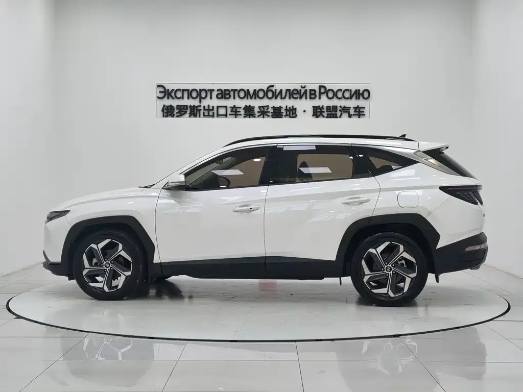 Hyundai Tucson — фото 7