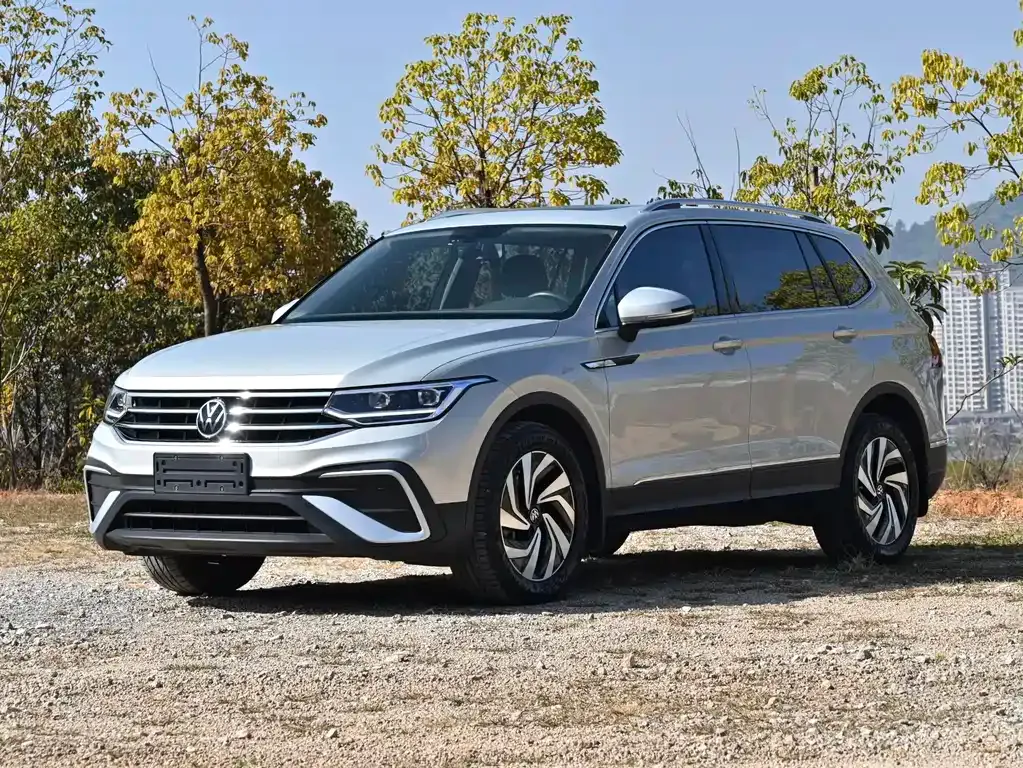 Volkswagen Tiguan L 2021 из CN, фото 1