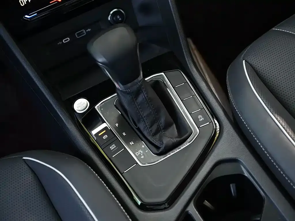 Volkswagen Tiguan L 2021 из CN, фото 10