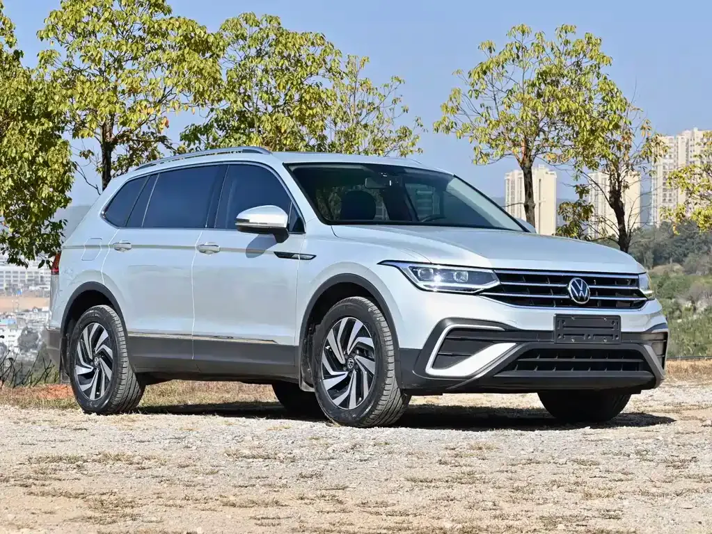 Volkswagen Tiguan L 2021 из CN, фото 3