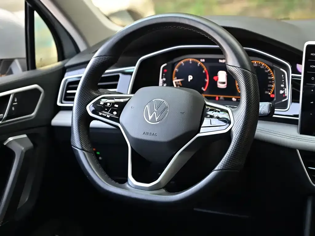 Volkswagen Tiguan L 2021 из CN, фото 8