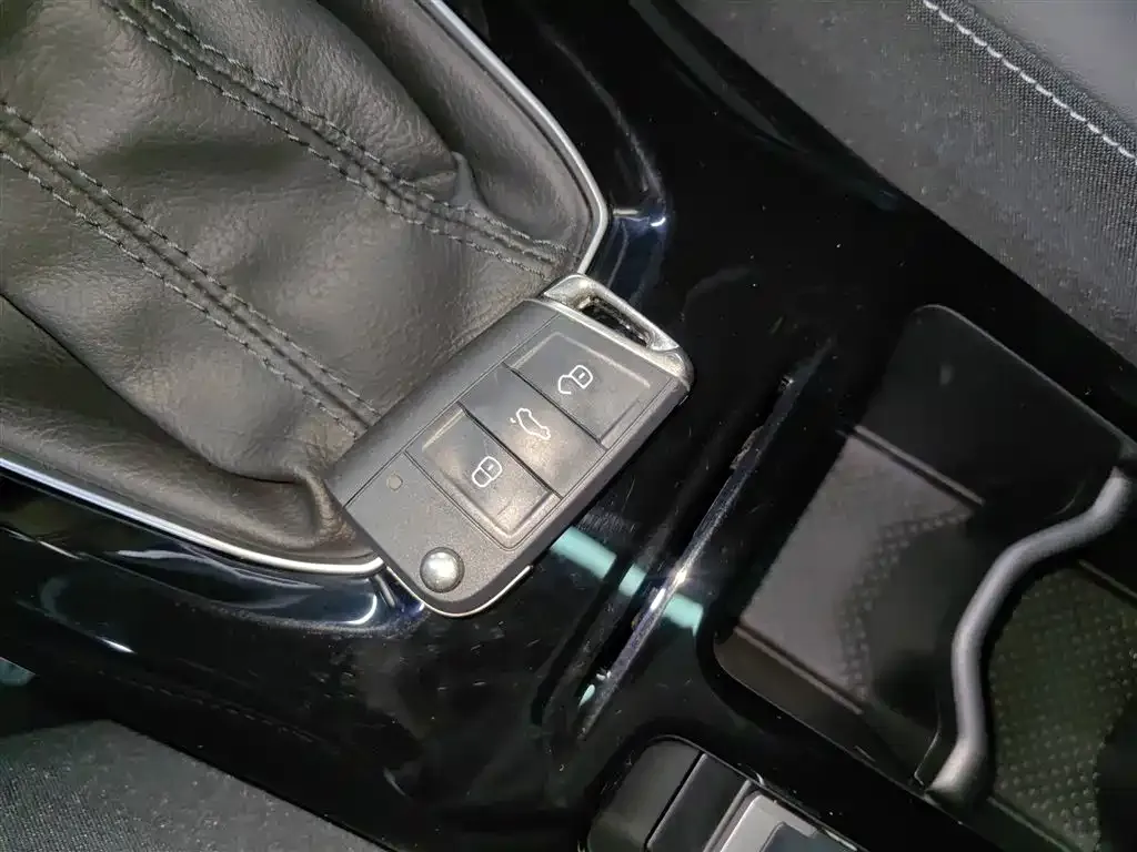 Volkswagen Tharu 2024 из CN, фото 9
