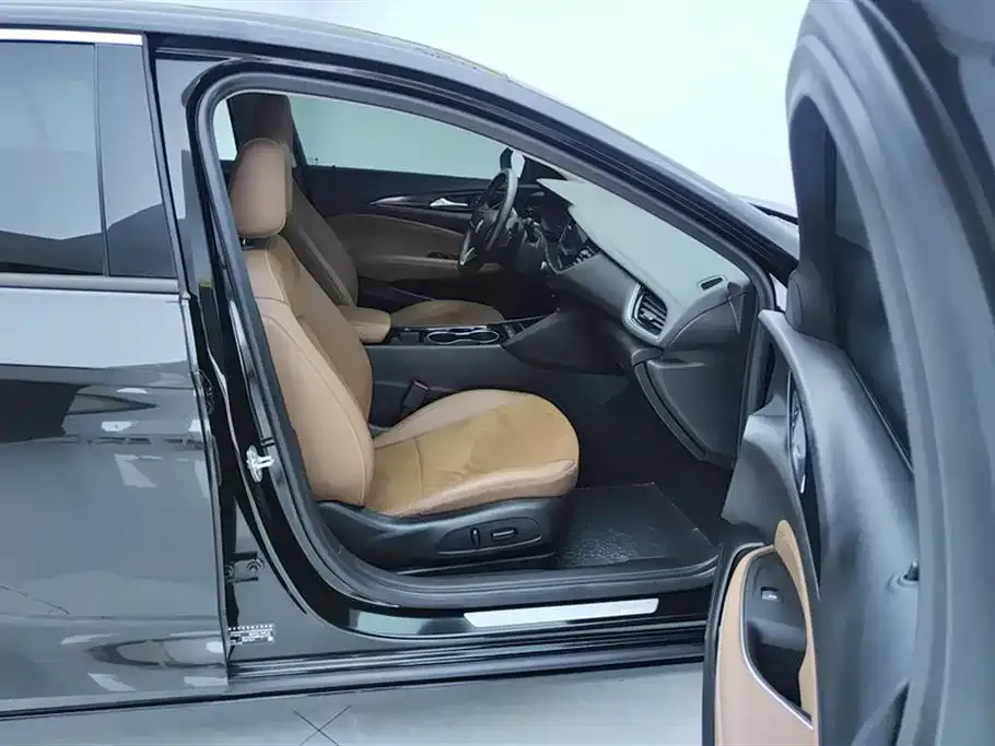 Buick Regal — фото 8