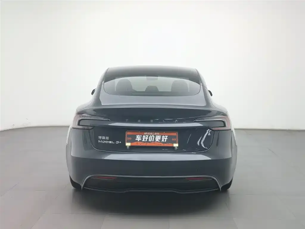 Tesla Model 3 — фото 7