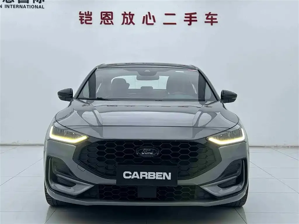 Ford Focus 2023 из CN, фото 3