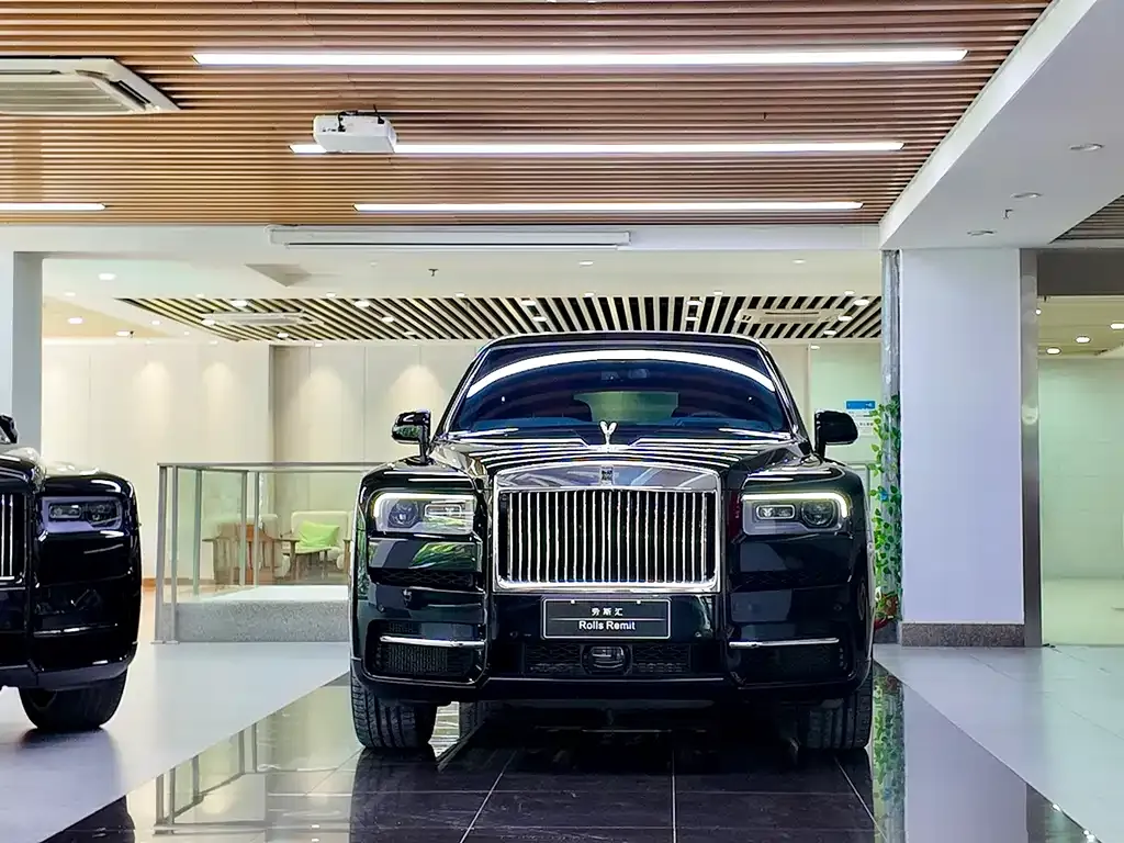 Rolls-Royce Cullinan — фото 5