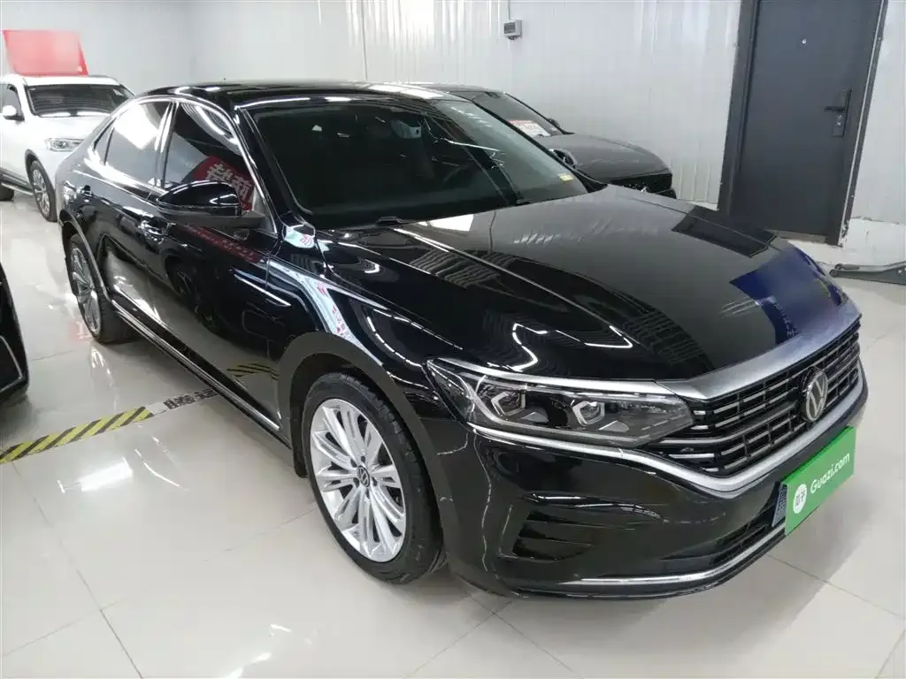 Volkswagen Passat — фото 4