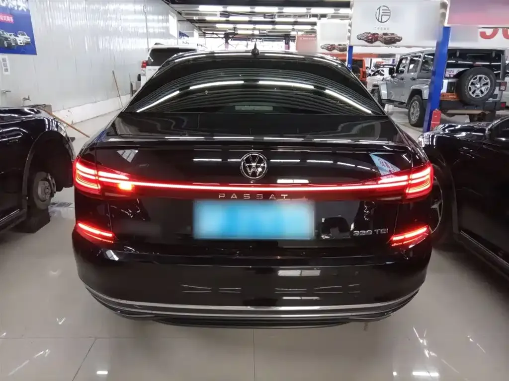 Volkswagen Passat — фото 6