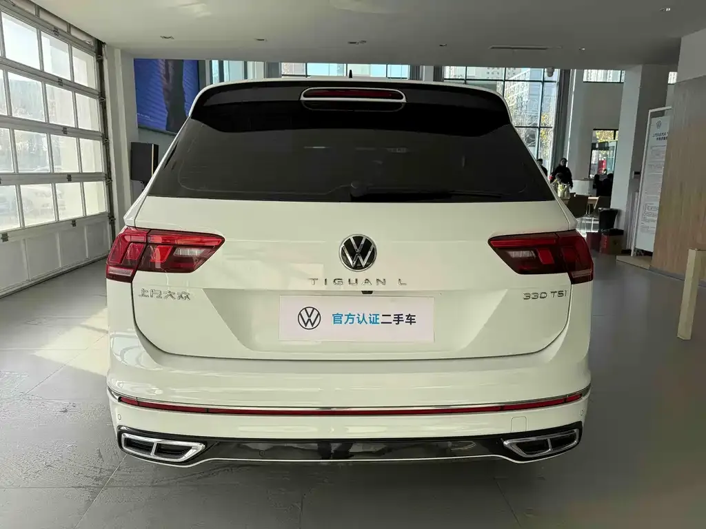 Volkswagen Tiguan L — фото 2