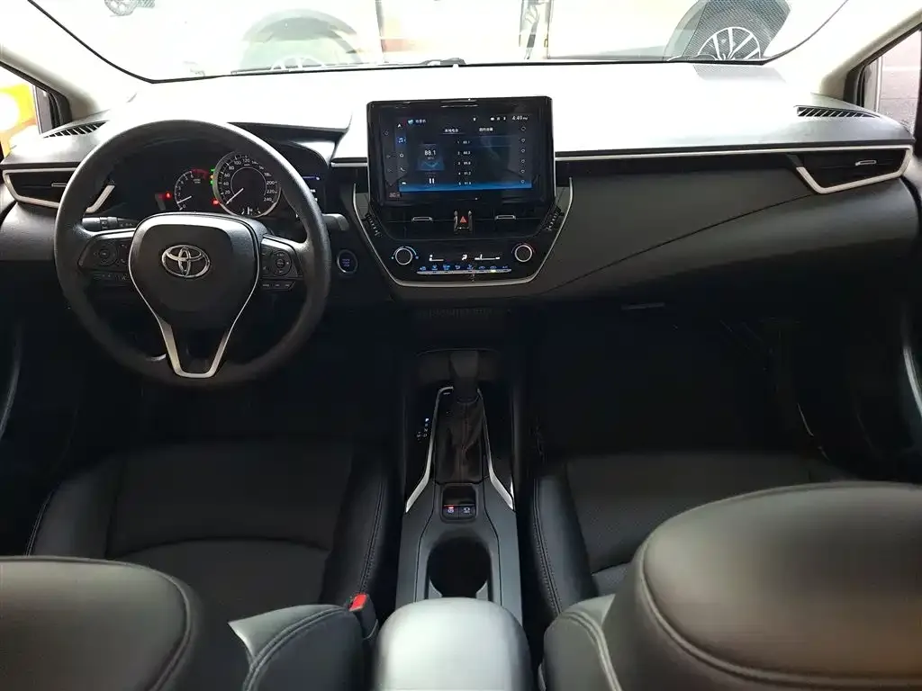 Toyota Corolla 2023 из CN, фото 8
