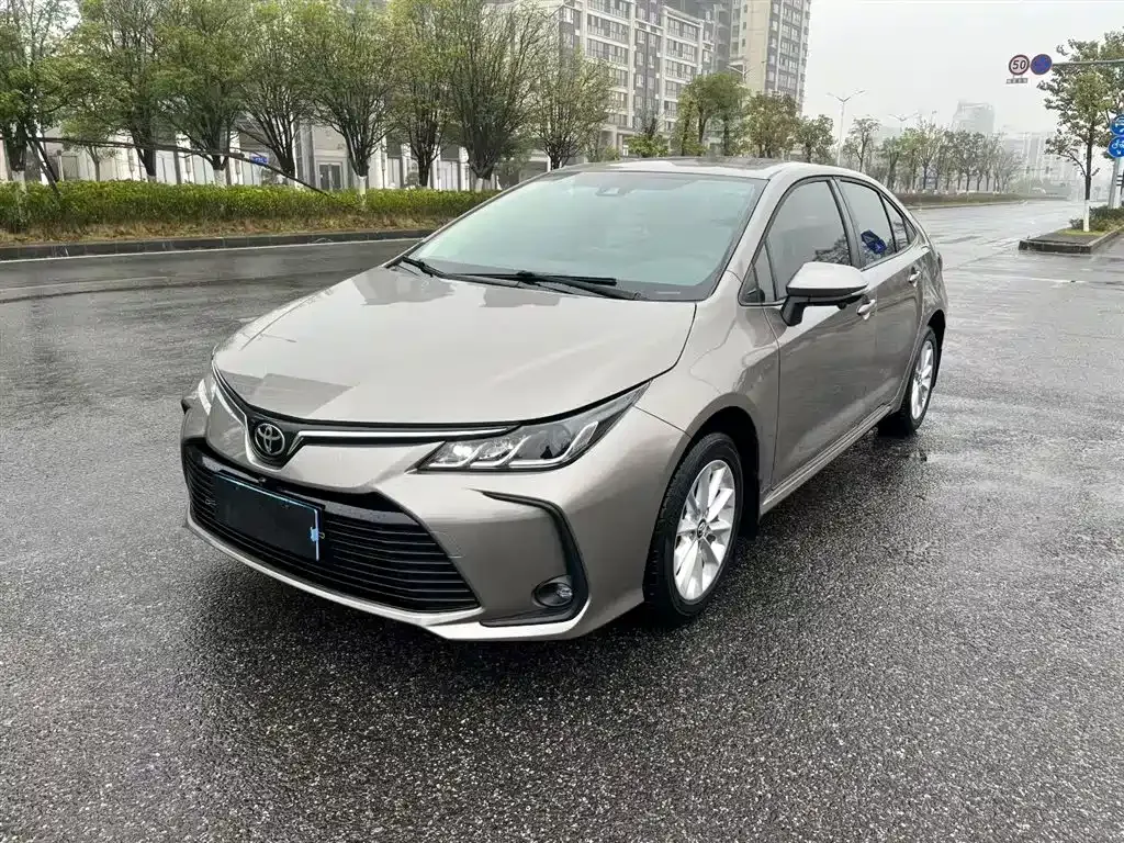 Toyota Corolla 2023 из CN, фото 10