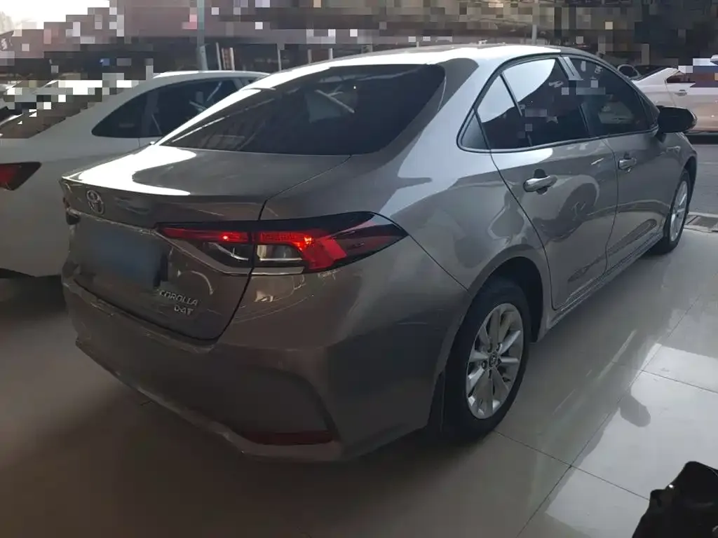 Toyota Corolla 2023 из CN, фото 2