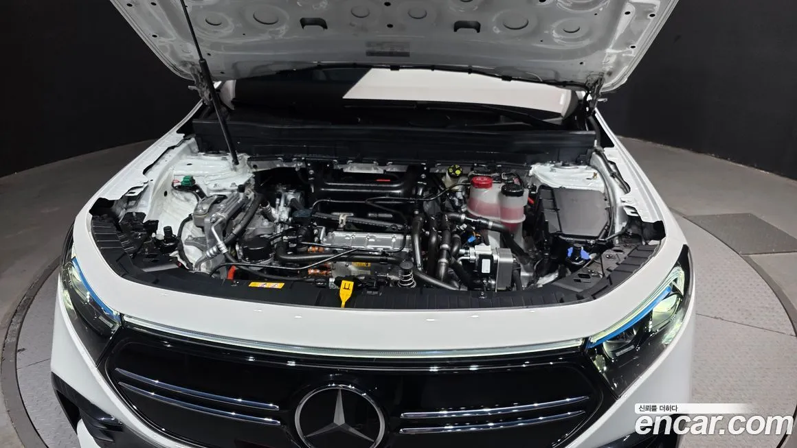 Mercedes-Benz EQB 2023 из KR, фото 3