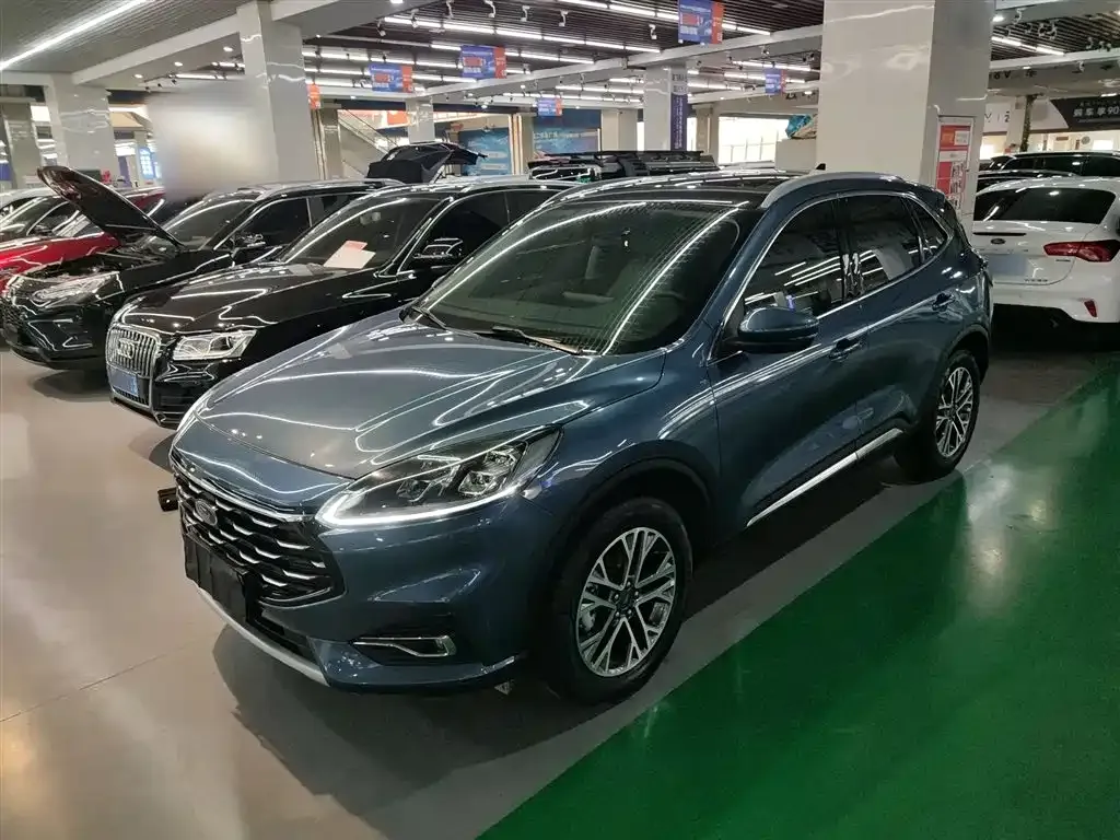 Ford Escape 2023 из CN, фото 8