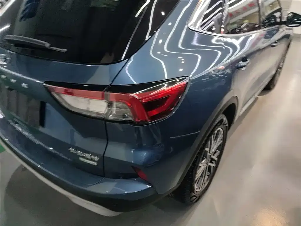 Ford Escape 2023 из CN, фото 6