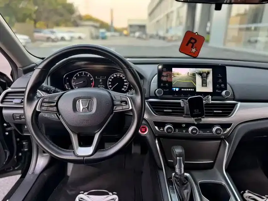 Honda Accord — фото 6
