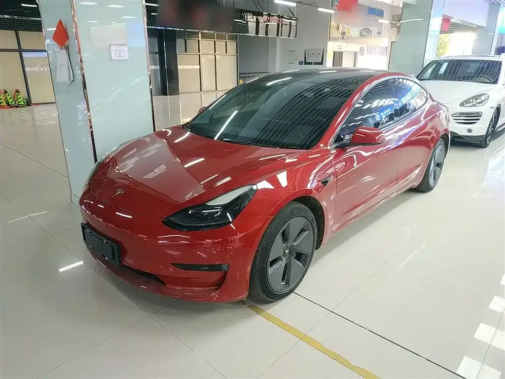 Tesla Model 3 2023 из CN, фото 2
