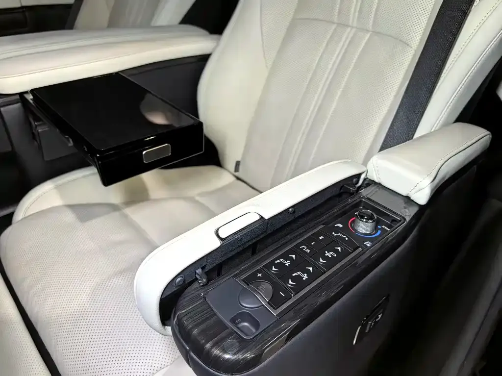 Lexus LM 2021 из CN, фото 10