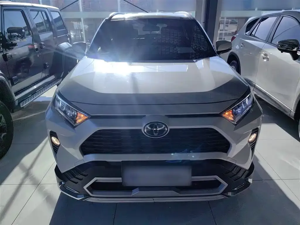Toyota RAV4 2021 из CN, фото 9