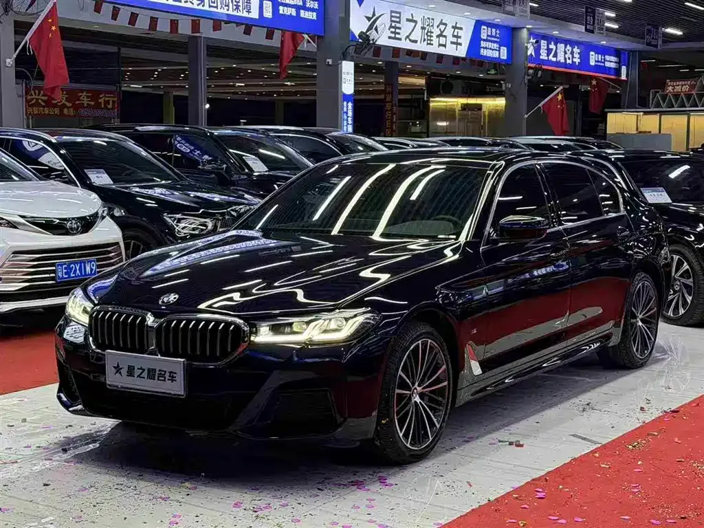 BMW 5 Series — фото 1