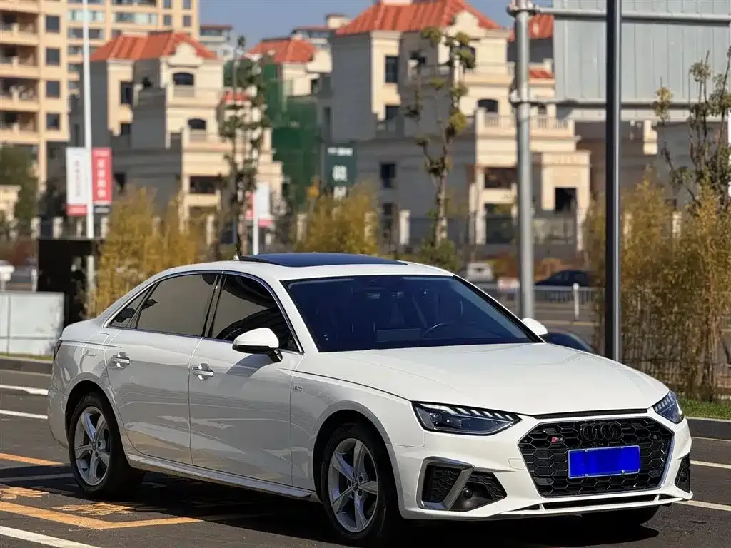 Audi A4L 2021 из CN, фото 7