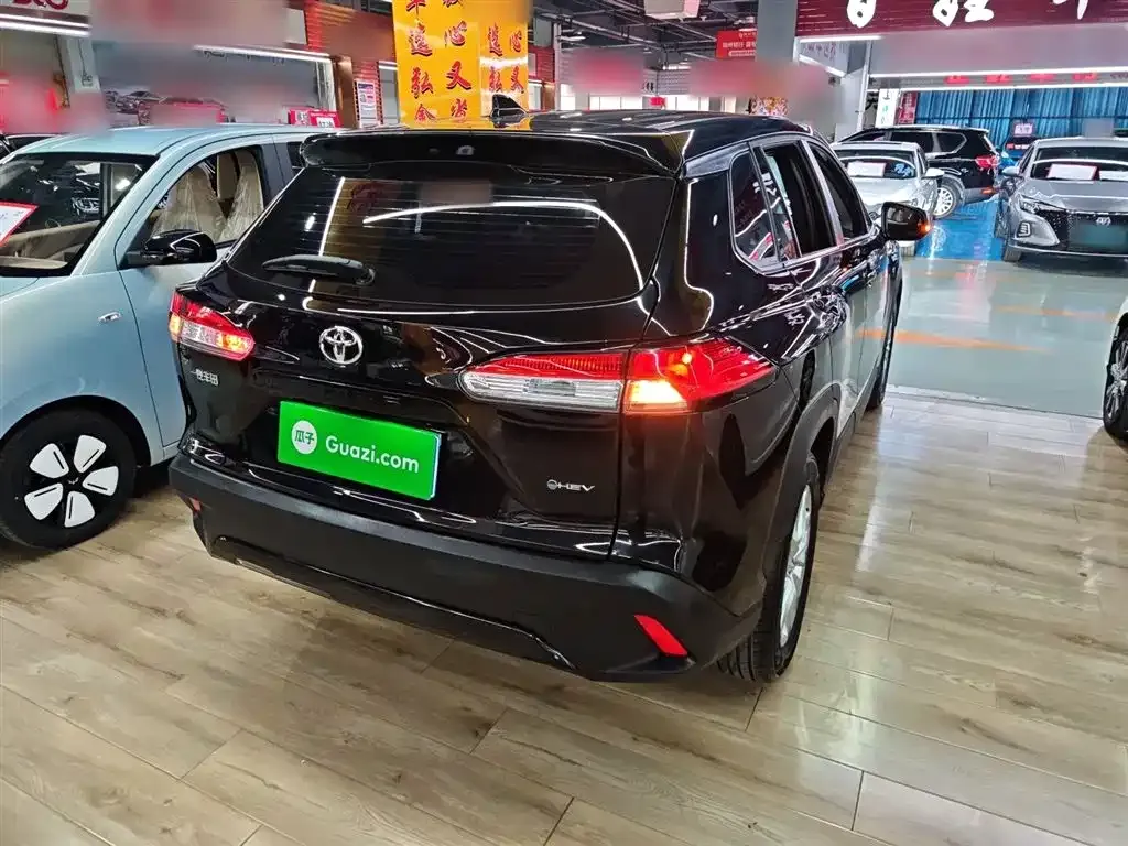 Toyota Corolla Cross — фото 10