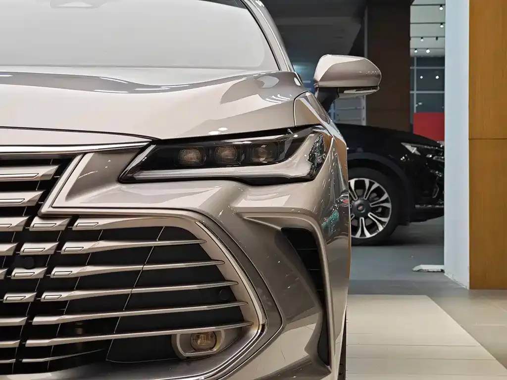 Toyota Avalon 2024 из CN, фото 2