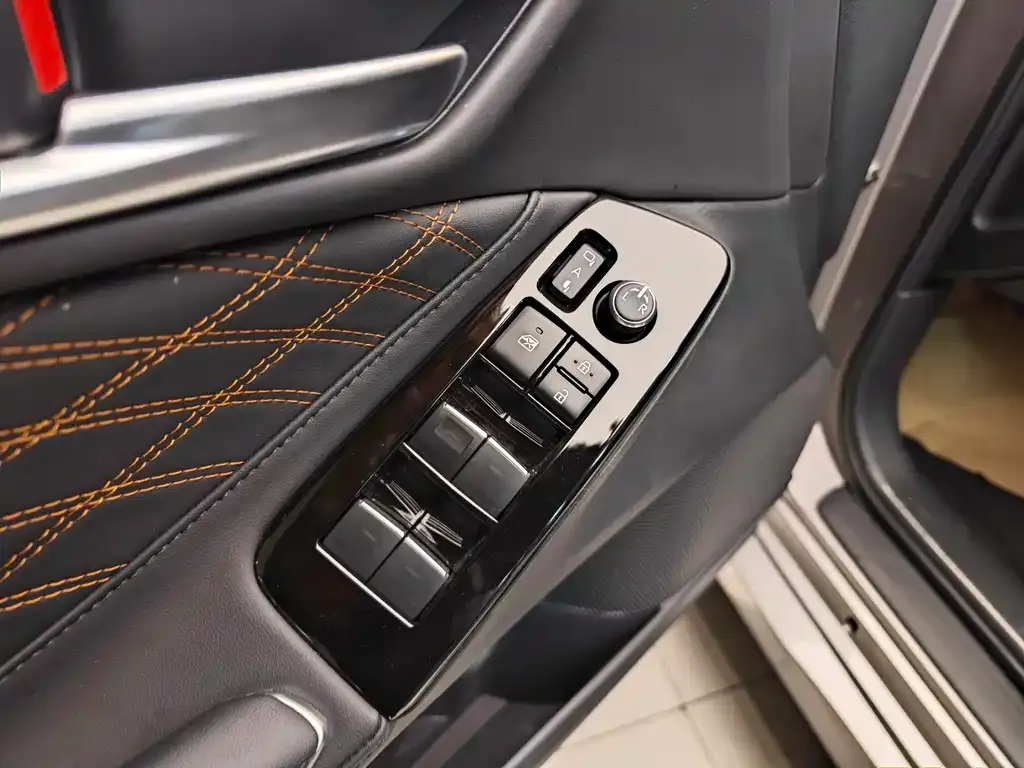 Toyota Avalon 2024 из CN, фото 9