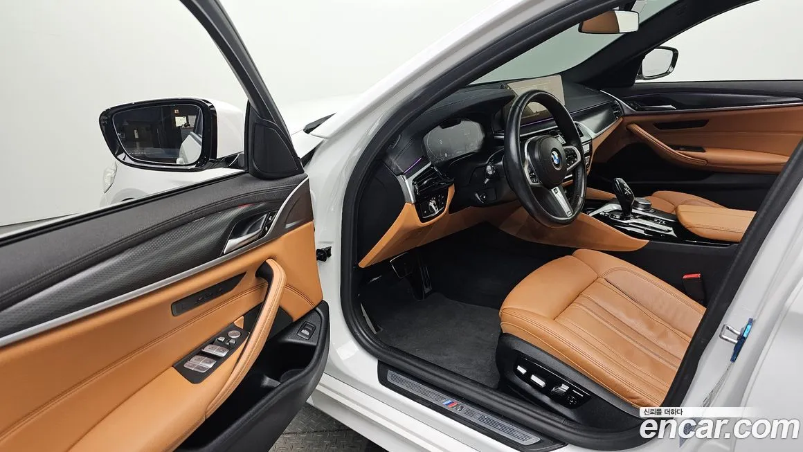 BMW 5-Series 2023 из KR, фото 9
