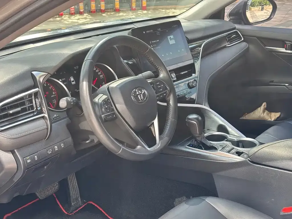 Toyota Camry 2023 из CN, фото 10