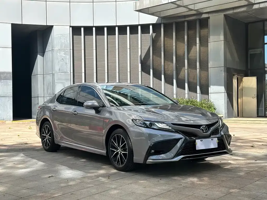 Toyota Camry 2023 из CN, фото 3