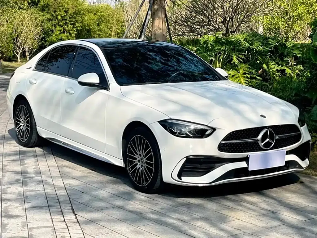 Mercedes-Benz C-Class — фото 1