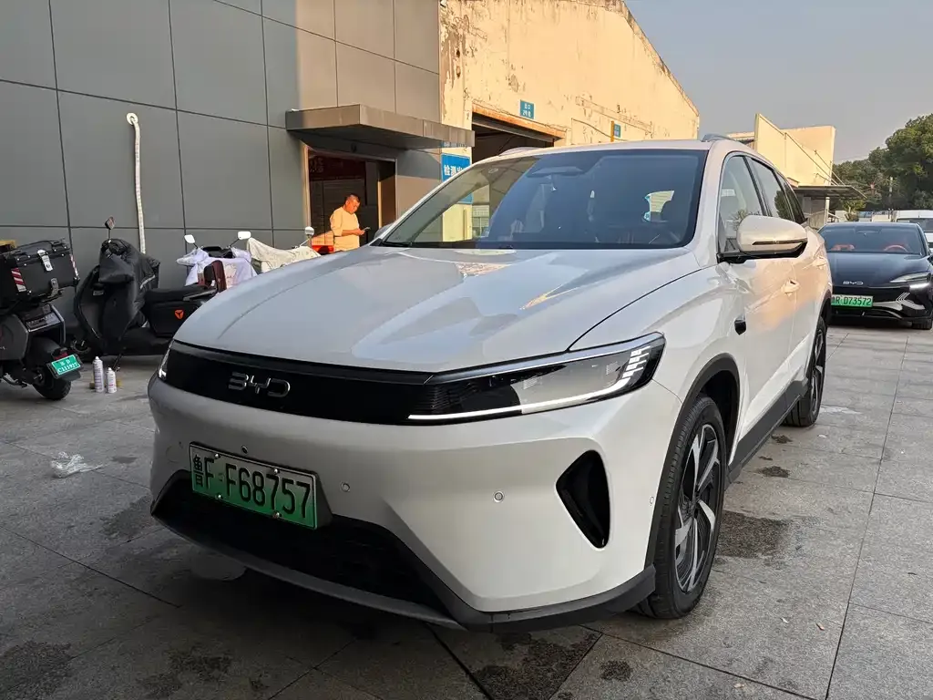 BYD Seal 05 DM-i — фото 1