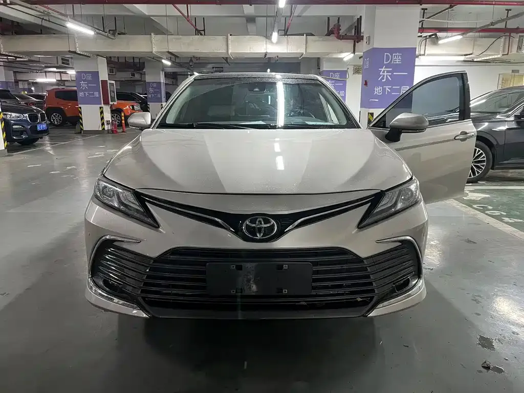 Toyota Camry 2022 из CN, фото 1