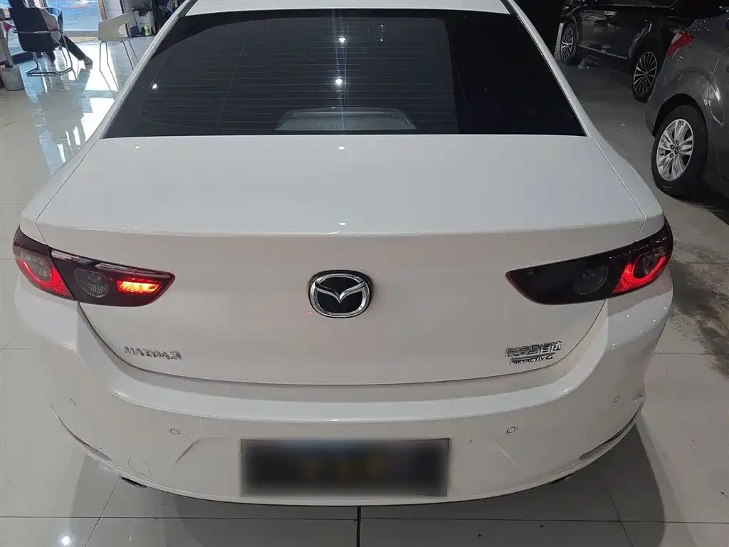 Mazda 3 Axela — фото 2