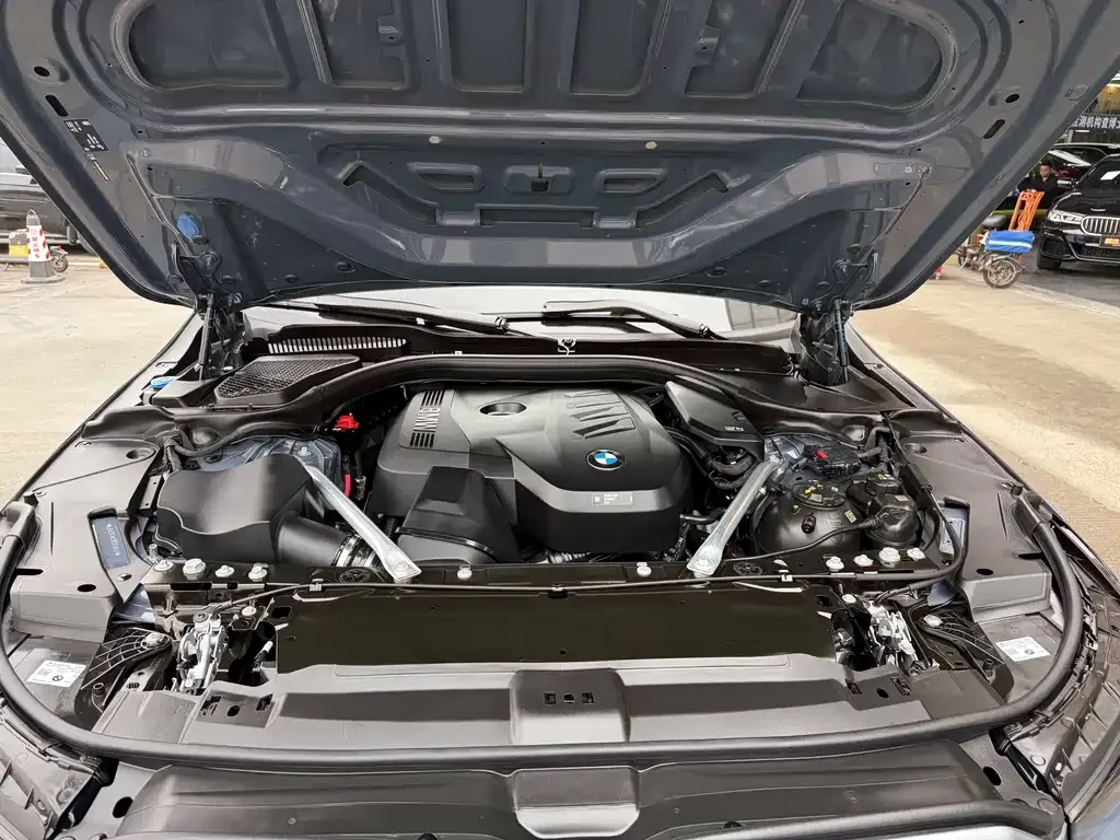 BMW 5 Series 2024 из CN, фото 4