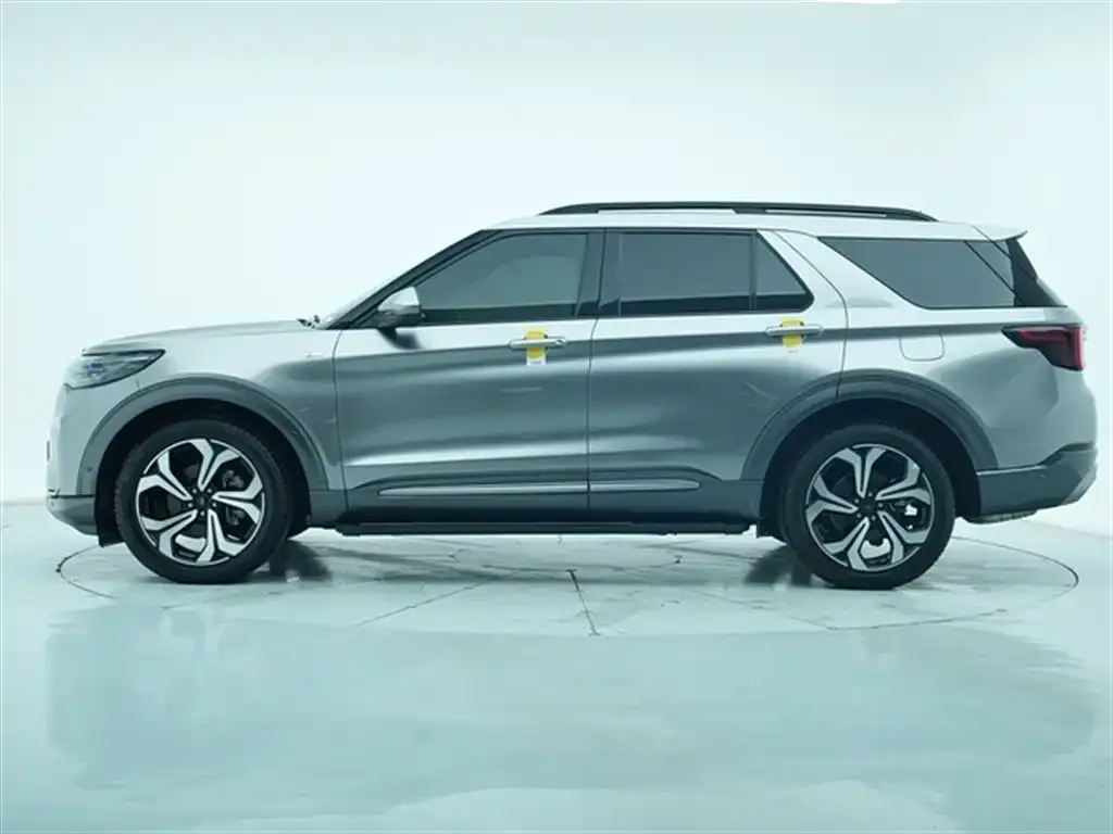 Ford Explorer 2022 из CN, фото 7