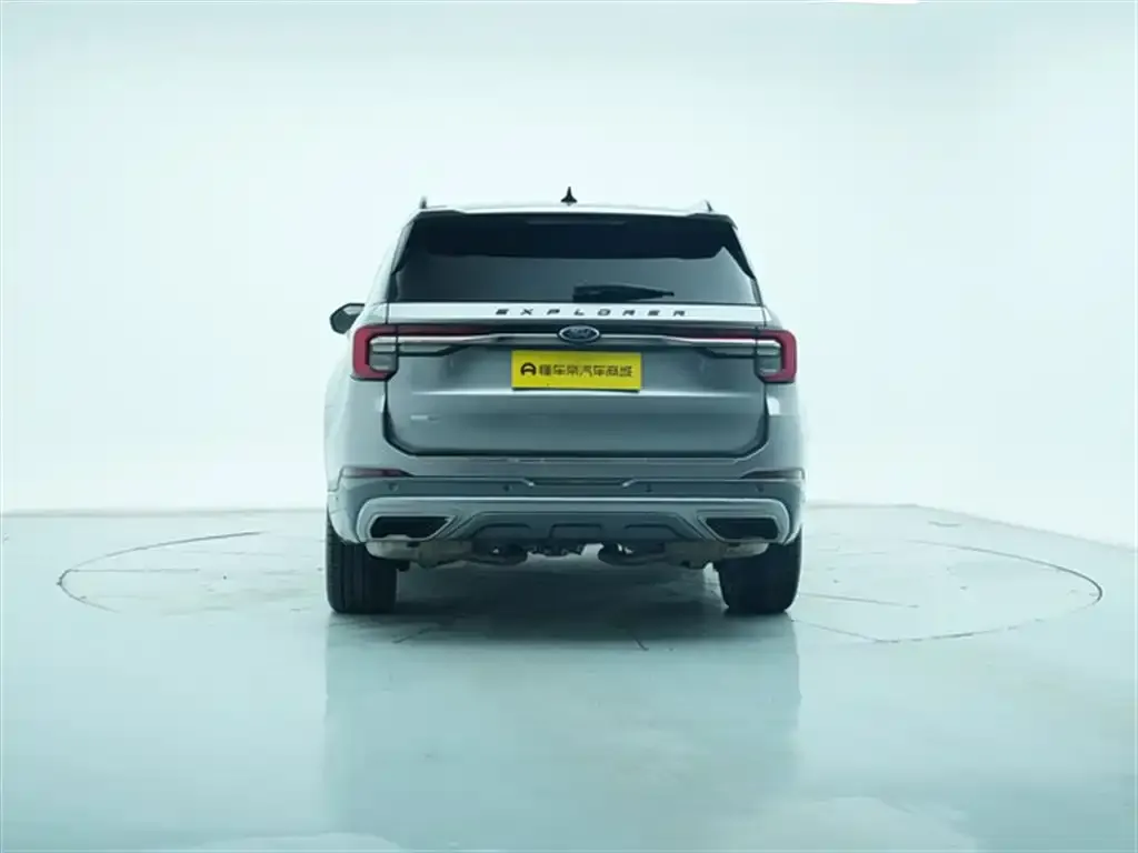 Ford Explorer 2022 из CN, фото 2