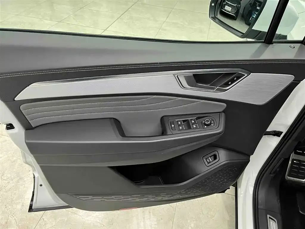 Volkswagen Talagon 2023 из CN, фото 8