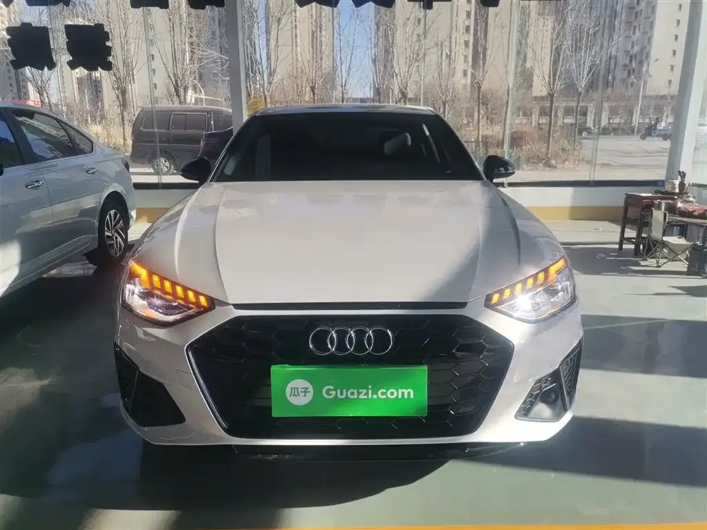 Audi A4L 2022 из CN, фото 9