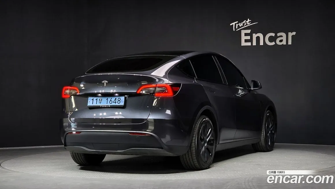 Tesla Model Y 2024 из KR, фото 2