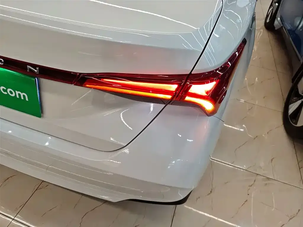 Toyota Avalon 2021 из CN, фото 7