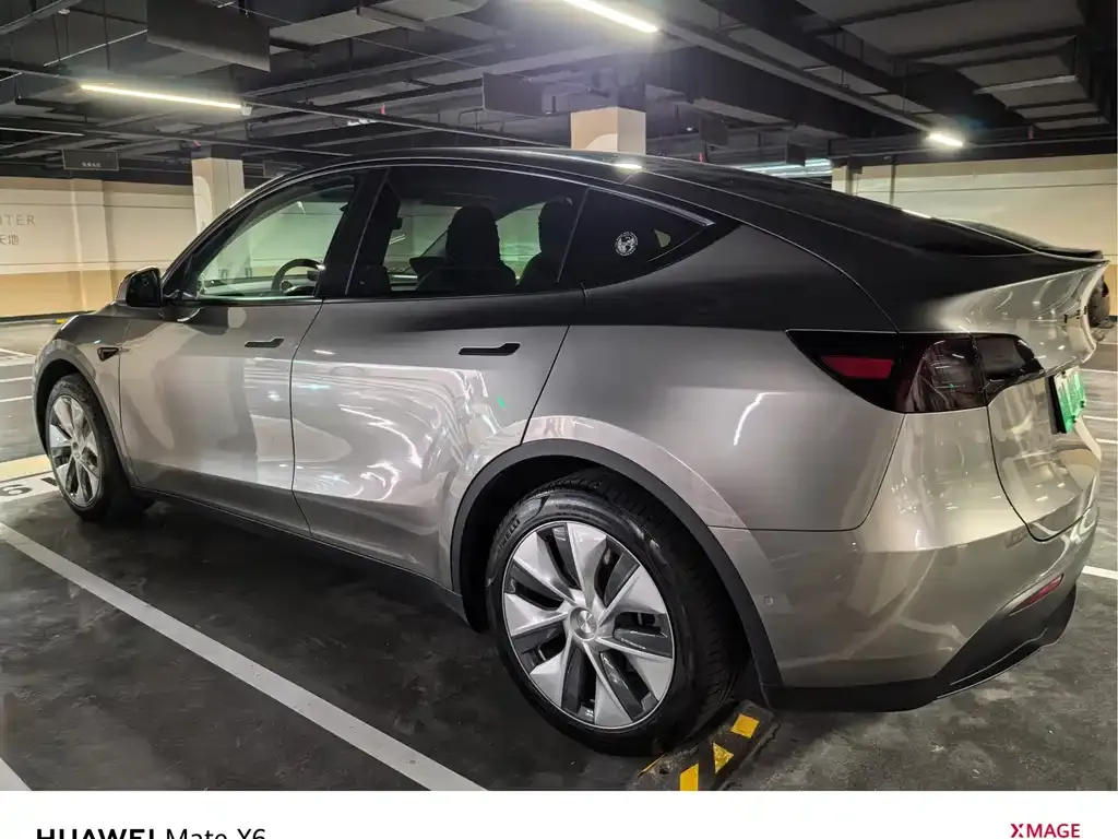 Tesla Model Y 2023 из CN, фото 8
