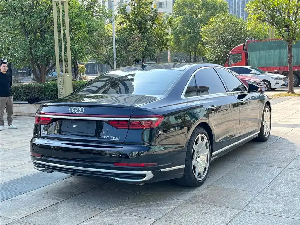 Audi A8 2024 из CN, фото 10